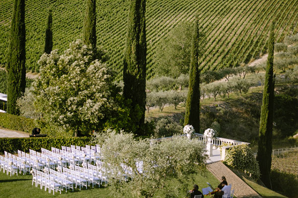 Wedding into ta winery in Montalcino or Chianti area